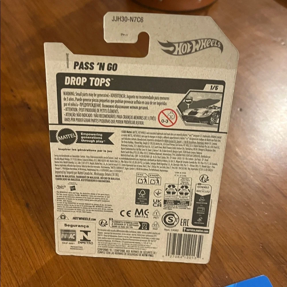 Hot Wheels Monopoly Pass N Go Toy Car new Mattel 1/64